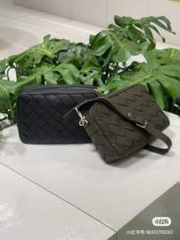 Picture of Bottega Veneta Handbags _SKUfw184064672fw